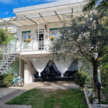 Molo - Residenza Con Accesso Diretto Al Lago Lazise Bagian luar foto